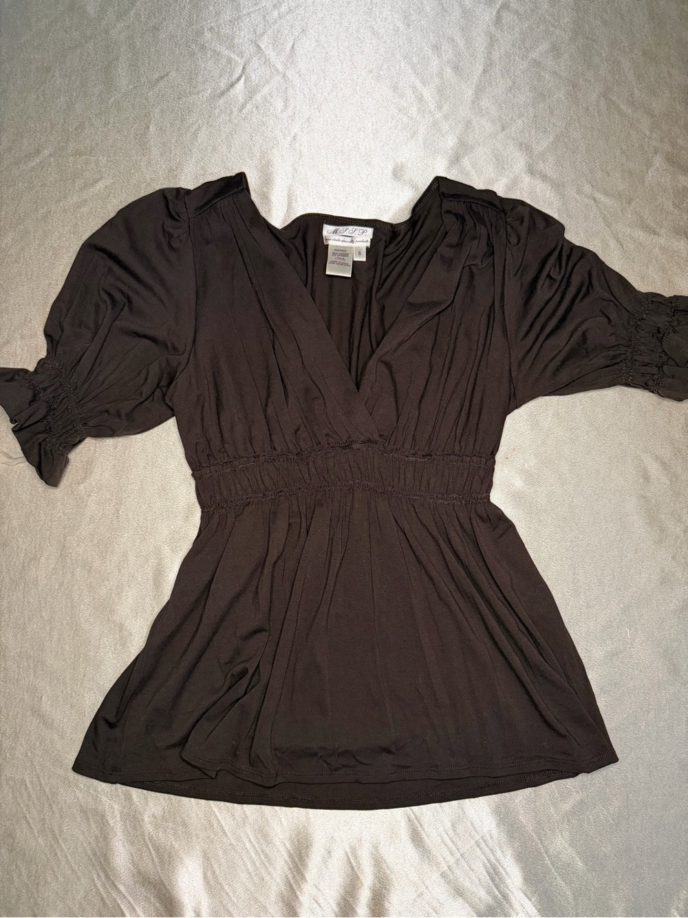 Max Studio Specialty Products Women's Brown V-Neck Smocked Waist Blouse Small